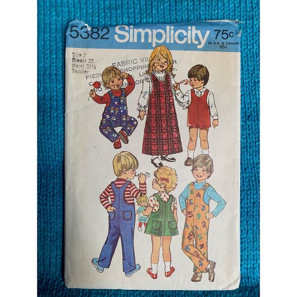 Simplicity Sewing pattern 5382 kids jumper overall - Picture 1 of 5